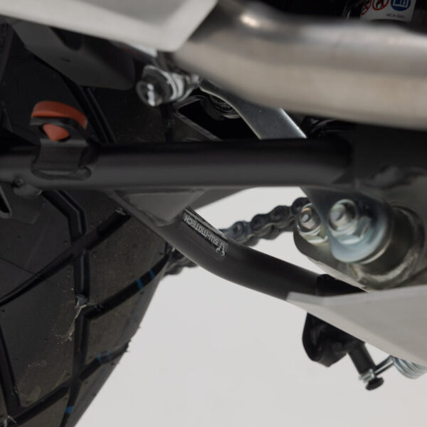 Κεντρικό σταντ SW-MOTECH για HONDA NC750X τοποθετημένο στη μοτοσυκλέτα