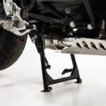 Κεντρικό σταντ SW-MOTECH τοποθετημένο σε BMW R nineT Pure