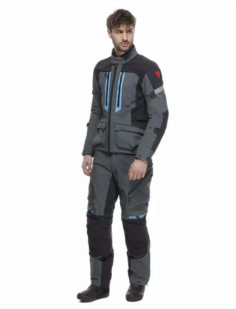 Μπουφάν DAINESE Absøluteshell Pro Touring κόκκινο σε προφίλ – Adventure Touring εξοπλισμός