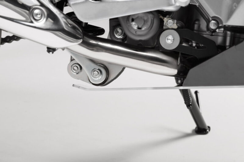 Προστατευτική ποδιά SW-MOTECH για Honda NC750 DCT – Ασημί με μαύρα πλαϊνά