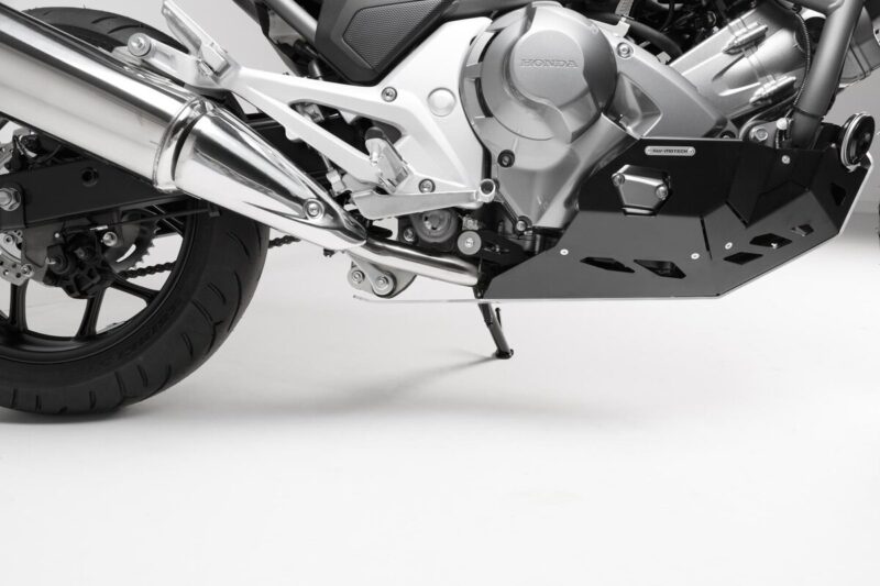 Προστατευτική ποδιά SW-MOTECH για Honda NC750 DCT – Ασημί με μαύρα πλαϊνά