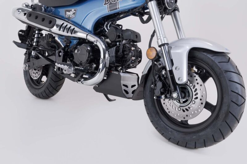 SW-MOTECH Προστατευτική Ποδιά Honda Dax 125 – Μαύρο / Ασημί