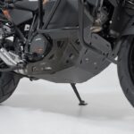 Ποδιά κινητήρα SW-MOTECH μαύρη για KTM 1290 Super Adventure – ανθεκτική και ειδικά σχεδιασμένη