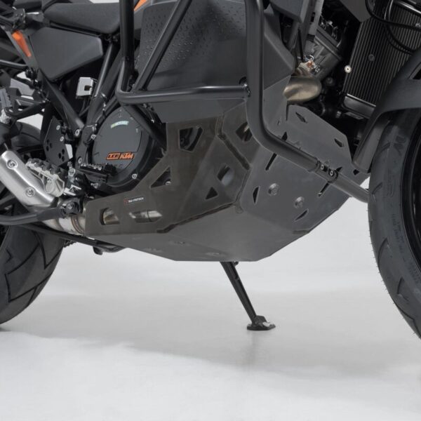 Ποδιά κινητήρα SW-MOTECH μαύρη για KTM 1290 Super Adventure – ανθεκτική και ειδικά σχεδιασμένη