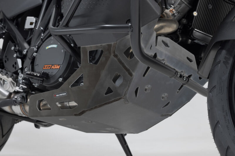 Ποδιά κινητήρα SW-MOTECH μαύρη για KTM 1290 Super Adventure – ανθεκτική και ειδικά σχεδιασμένη