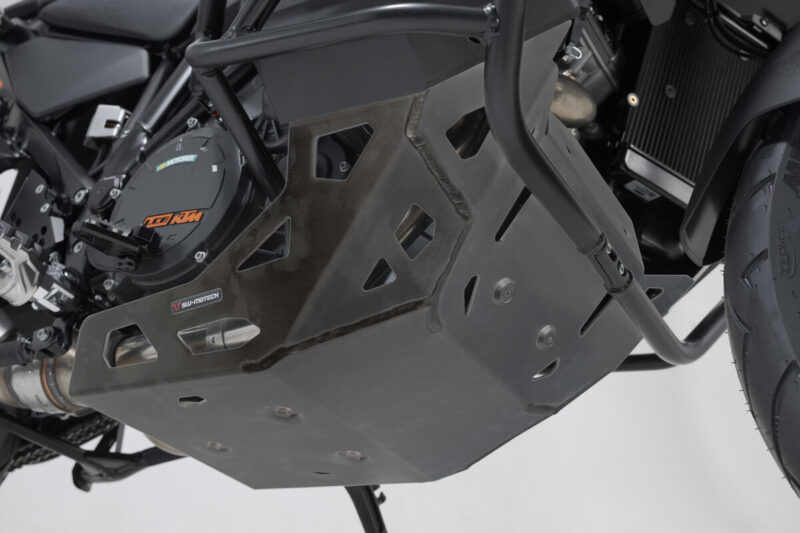 Ποδιά κινητήρα SW-MOTECH μαύρη για KTM 1290 Super Adventure – ανθεκτική και ειδικά σχεδιασμένη
