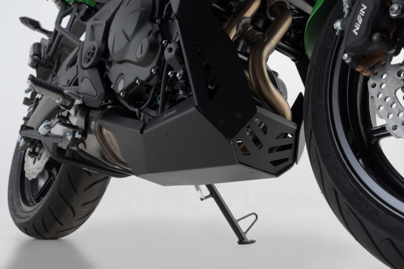 Μαύρη προστατευτική ποδιά SW-MOTECH για Kawasaki Versys 650 (2021–)