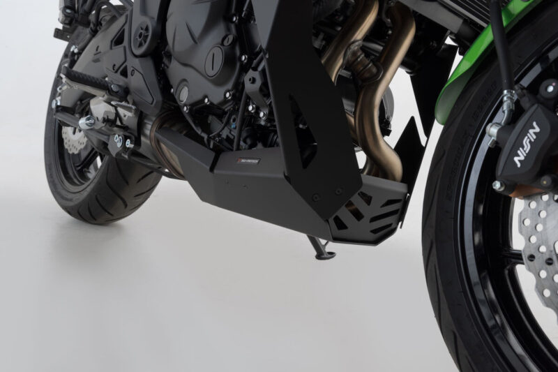 Μαύρη προστατευτική ποδιά SW-MOTECH για Kawasaki Versys 650 (2021–)