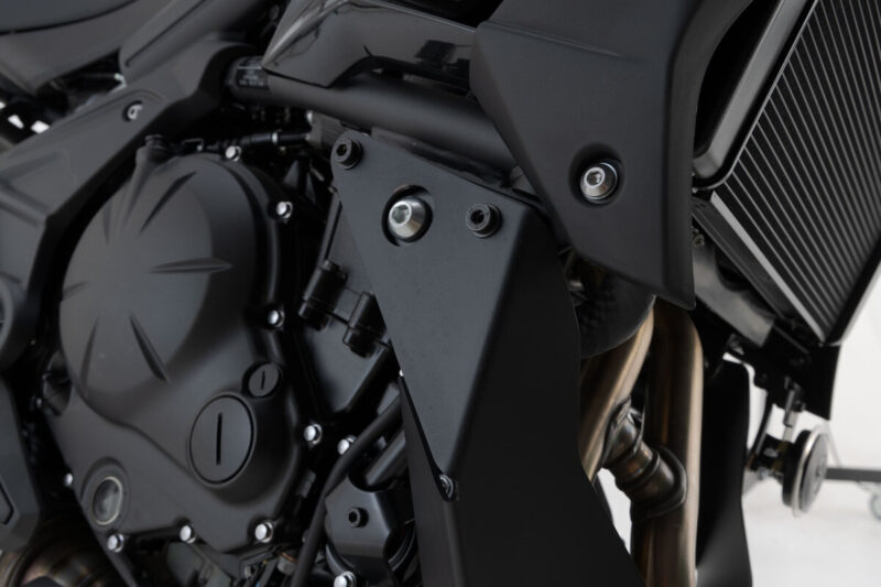 Μαύρη προστατευτική ποδιά SW-MOTECH για Kawasaki Versys 650 (2021–)