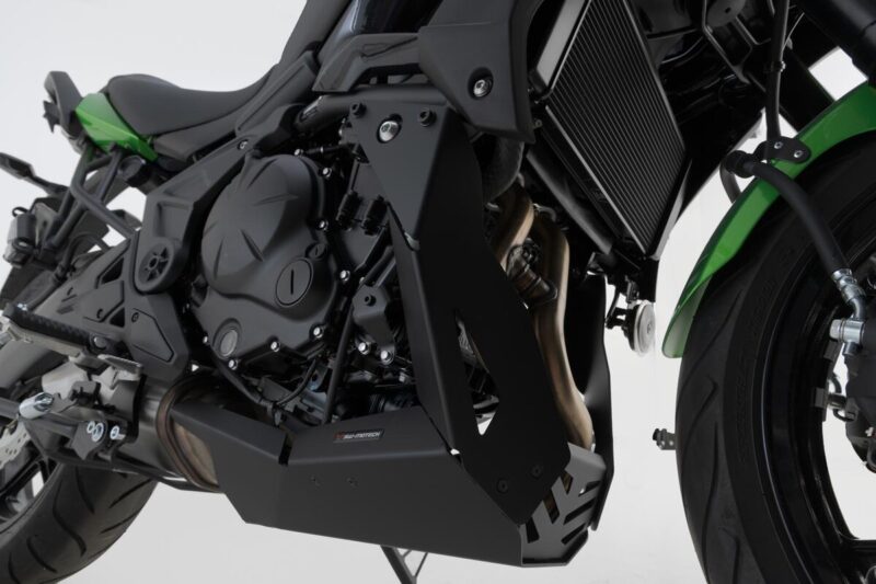 Μαύρη προστατευτική ποδιά SW-MOTECH για Kawasaki Versys 650 (2021–)