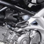 Μανιτάρια SW-MOTECH για Suzuki SV650 – μαύρα/ασημί crash pads με αλουμινένια βάση και πολυαμίδιο κεφαλή
