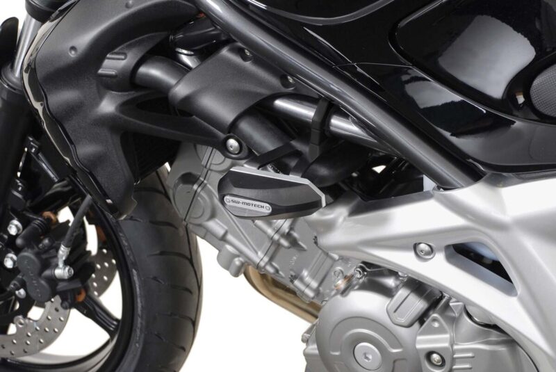 Μανιτάρια SW-MOTECH για Suzuki SV650 – μαύρα/ασημί crash pads με αλουμινένια βάση και πολυαμίδιο κεφαλή