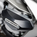 Μανιτάρια προστασίας SW-MOTECH για Yamaha FJR 1300 – σετ CNC με κεφαλές PA6 για προστασία πλαισίου & κινητήρα