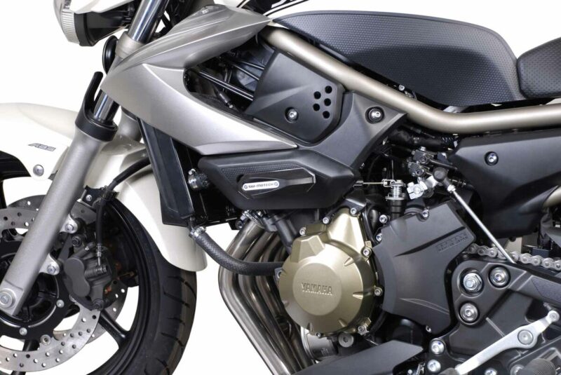 Μανιτάρια προστασίας SW-MOTECH για Yamaha XJ6 / Diversion – CNC-κατεργασμένα αλουμινένια στηρίγματα και κεφαλές PA6 για πλήρη προστασία πλαισίου