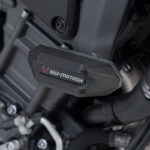 Μανιτάρια προστασίας SW-MOTECH για Yamaha MT-10 – μαύρο/ασημί crash pad σετ για μέγιστη προστασία πλαισίου και κινητήρα