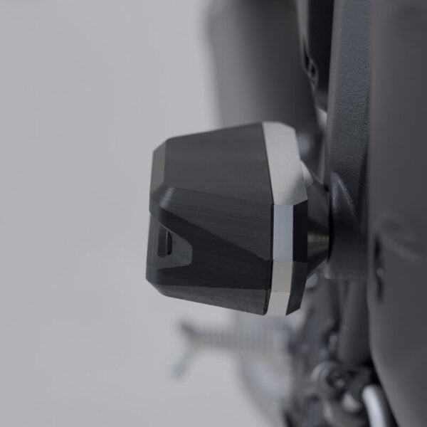 Μανιτάρια προστασίας SW-MOTECH για Yamaha MT-10 – μαύρο/ασημί crash pad σετ για μέγιστη προστασία πλαισίου και κινητήρα