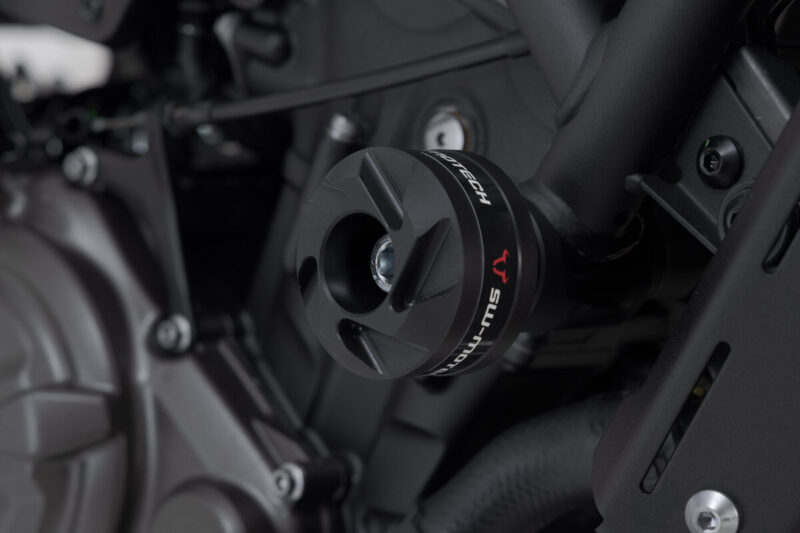 SW-MOTECH μαύρα μανιτάρια προστασίας για Yamaha XSR700 / XTribute με αλουμινένια βάση και κεφαλές πολυαμιδίου