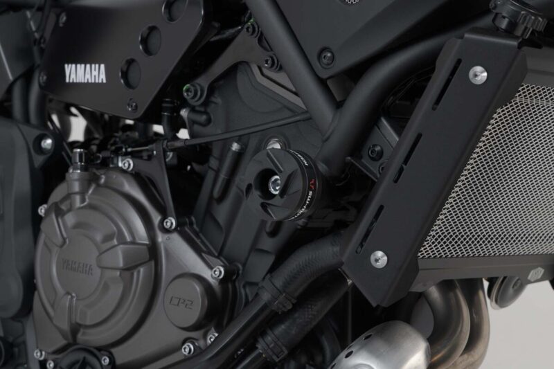 SW-MOTECH μαύρα μανιτάρια προστασίας για Yamaha XSR700 / XTribute με αλουμινένια βάση και κεφαλές πολυαμιδίου