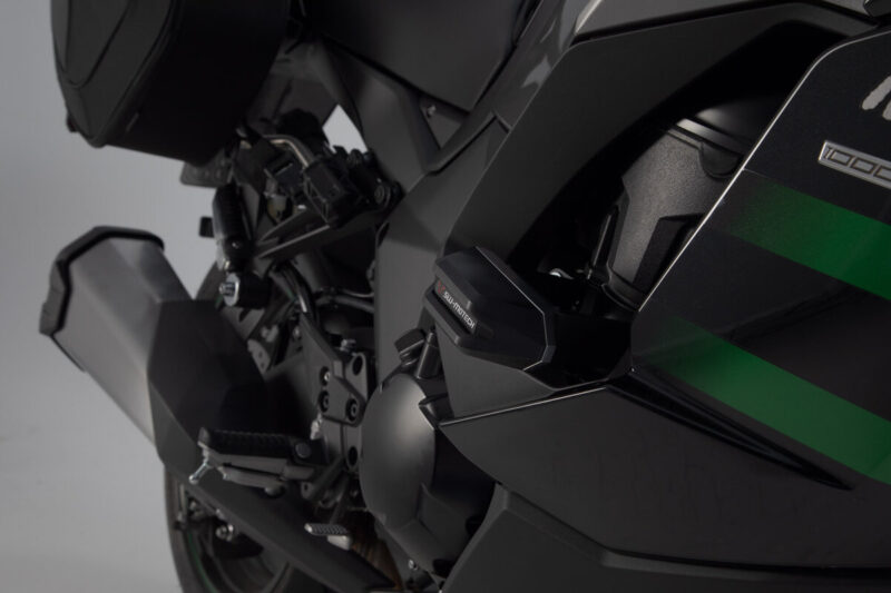 Μανιτάρια προστασίας SW-MOTECH για Kawasaki Ninja 1000SX – σετ αλουμινίου και πολυαμιδίου για ασφαλή sport-touring οδήγηση