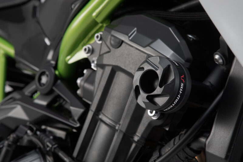 Μανιτάρια προστασίας SW-MOTECH για Kawasaki Z900 – μαύρα frame sliders με ατσάλινη βάση και κεφαλές πολυαμιδίου