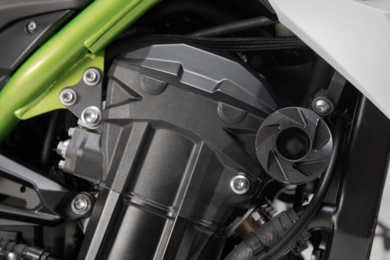 Μανιτάρια προστασίας SW-MOTECH για Kawasaki Z900 – μαύρα frame sliders με ατσάλινη βάση και κεφαλές πολυαμιδίου