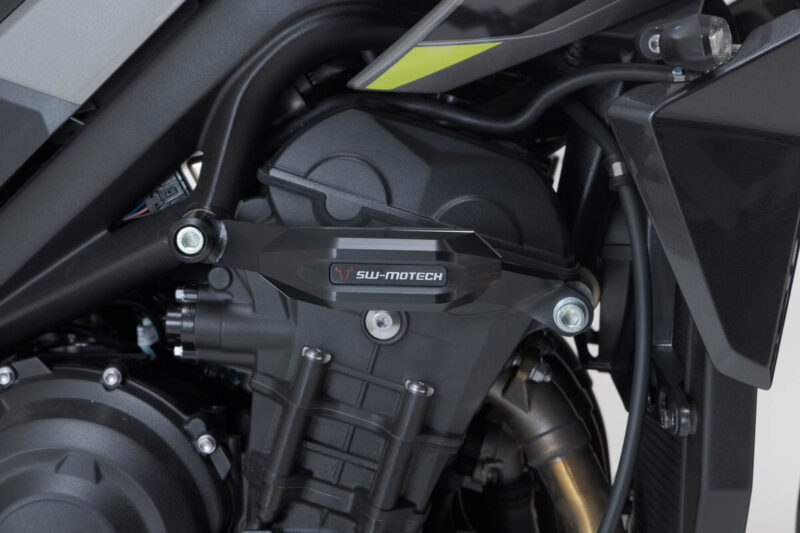 Μανιτάρια προστασίας SW-MOTECH σε μαύρο/ασημί για Triumph Street Triple 675 – πλαϊνή προστασία πλαισίου και κινητήρα